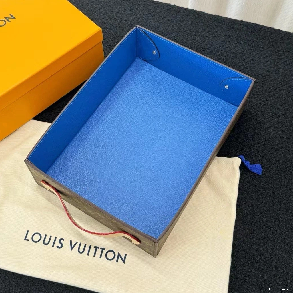 CUSTOM DESK WITH LV HANDLE TRAY 0810